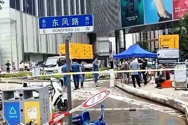 华体会网页版-华体会huatihui(中国)排涝突击队在排涝现场